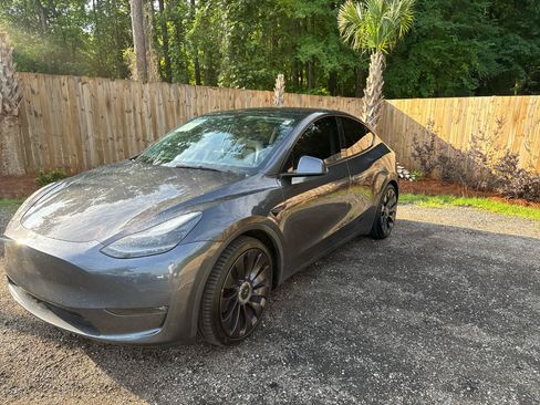 Used 2021 Tesla Model Y Performance AWD/4WD image 22