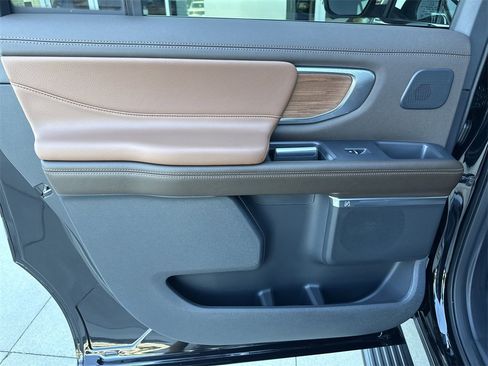 Used 2025 Ford Expedition Max King Ranch image 24