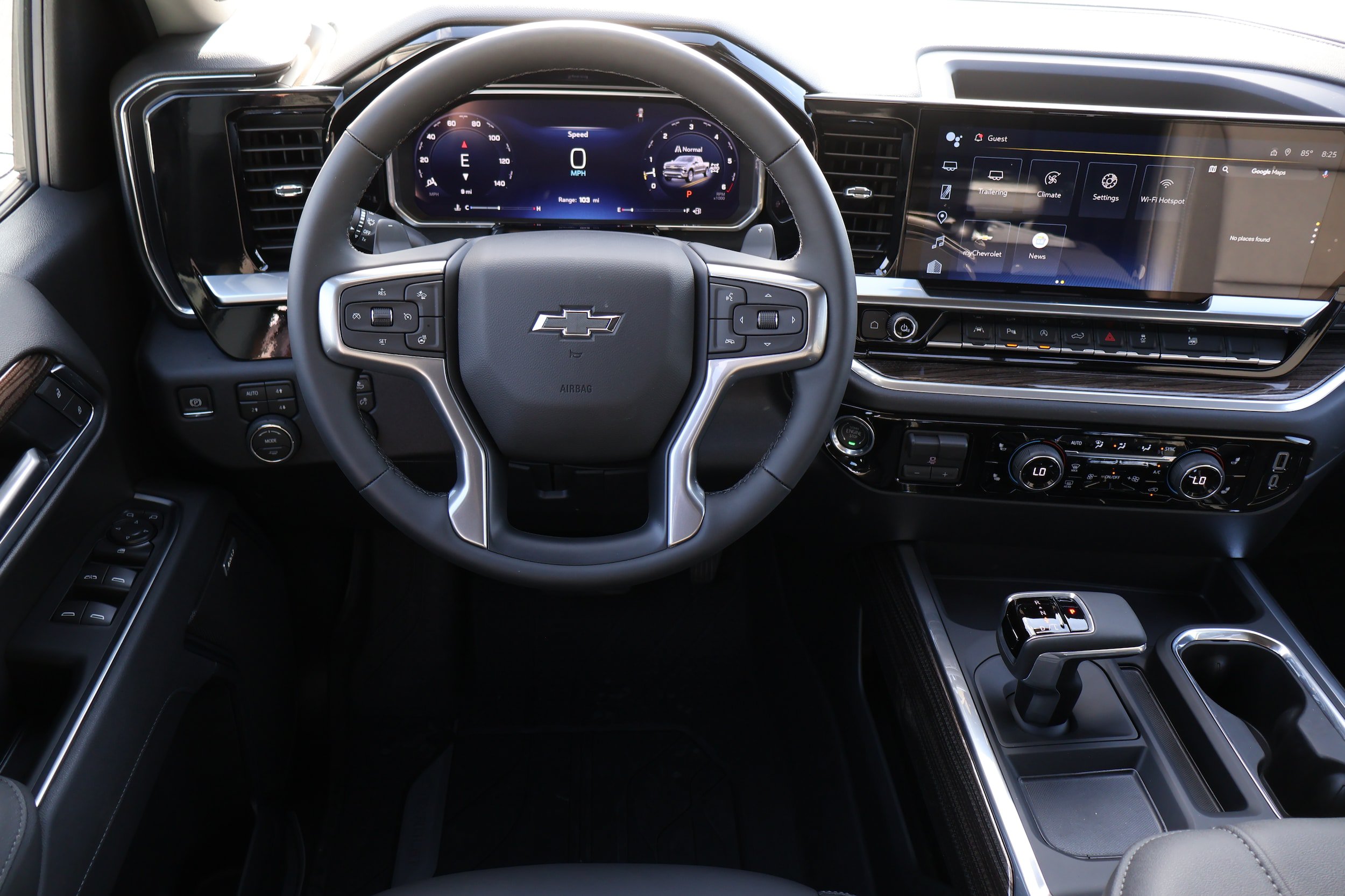 New 2026 Chevrolet Silverado 1500 RST w/ Redline Edition AWD/4WD image 8