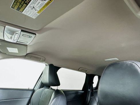 Used 2023 Mitsubishi Outlander SE FWD image 11