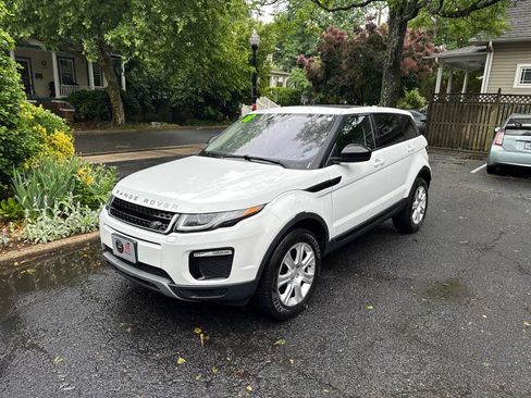 Used 2018 Land Rover Range Rover Evoque SE Premium AWD/4WD image 3