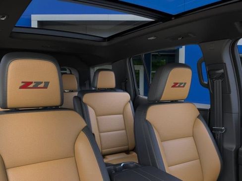 New 2027 Chevrolet Traverse Z71 w/ Driver Confidence Package AWD/4WD image 24