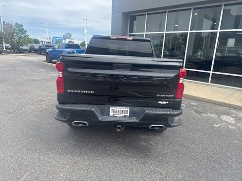 Used 2024 Chevrolet Silverado 1500 Custom Trail Boss AWD/4WD image 9