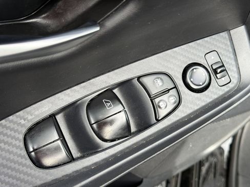 Used 2025 Nissan Sentra SV w/ All-Weather Package FWD image 14