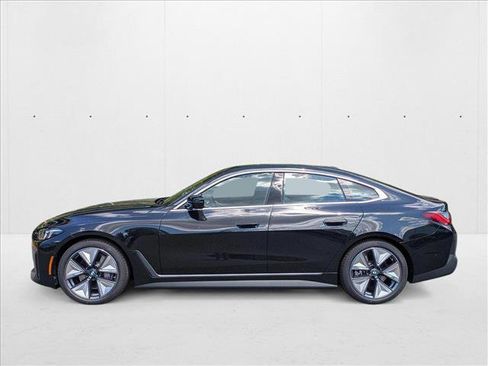 Used 2025 BMW i4 xDrive40i w/ Premium Package image 9