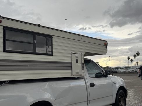 Used 2000 Ford F150 XLT 2dr Standard Cab LB RWD image 6