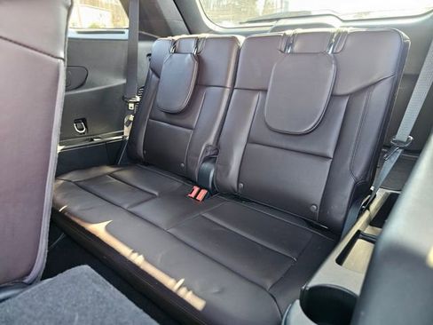 Certified 2025 Ford Explorer Platinum AWD/4WD image 18