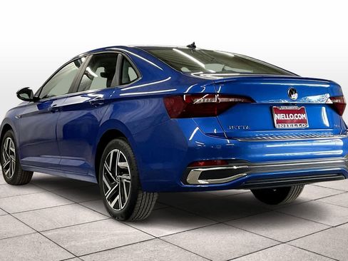 Used 2024 Volkswagen Jetta SEL image 3