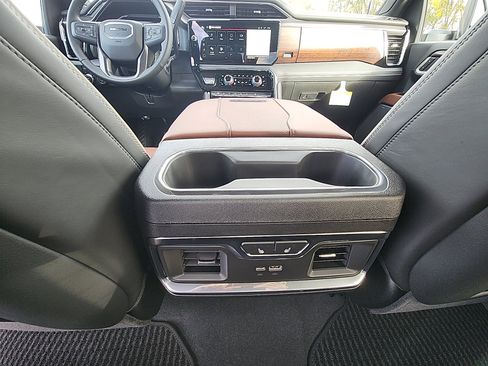 New 2026 GMC Sierra 3500 Denali Ultimate image 33