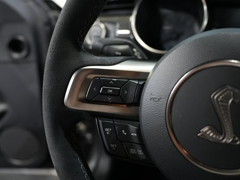 Used 2019 Ford Mustang Shelby GT350 w/ Technology Package image 39