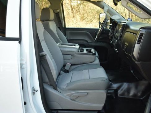 Used 2018 Chevrolet Silverado 2500 W/T w/ WT Convenience Package image 16