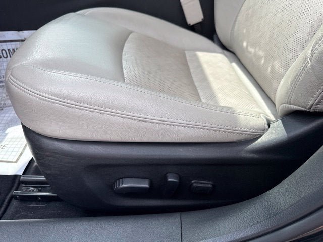 Used 2023 Nissan Altima 2.5 SL AWD/4WD image 11