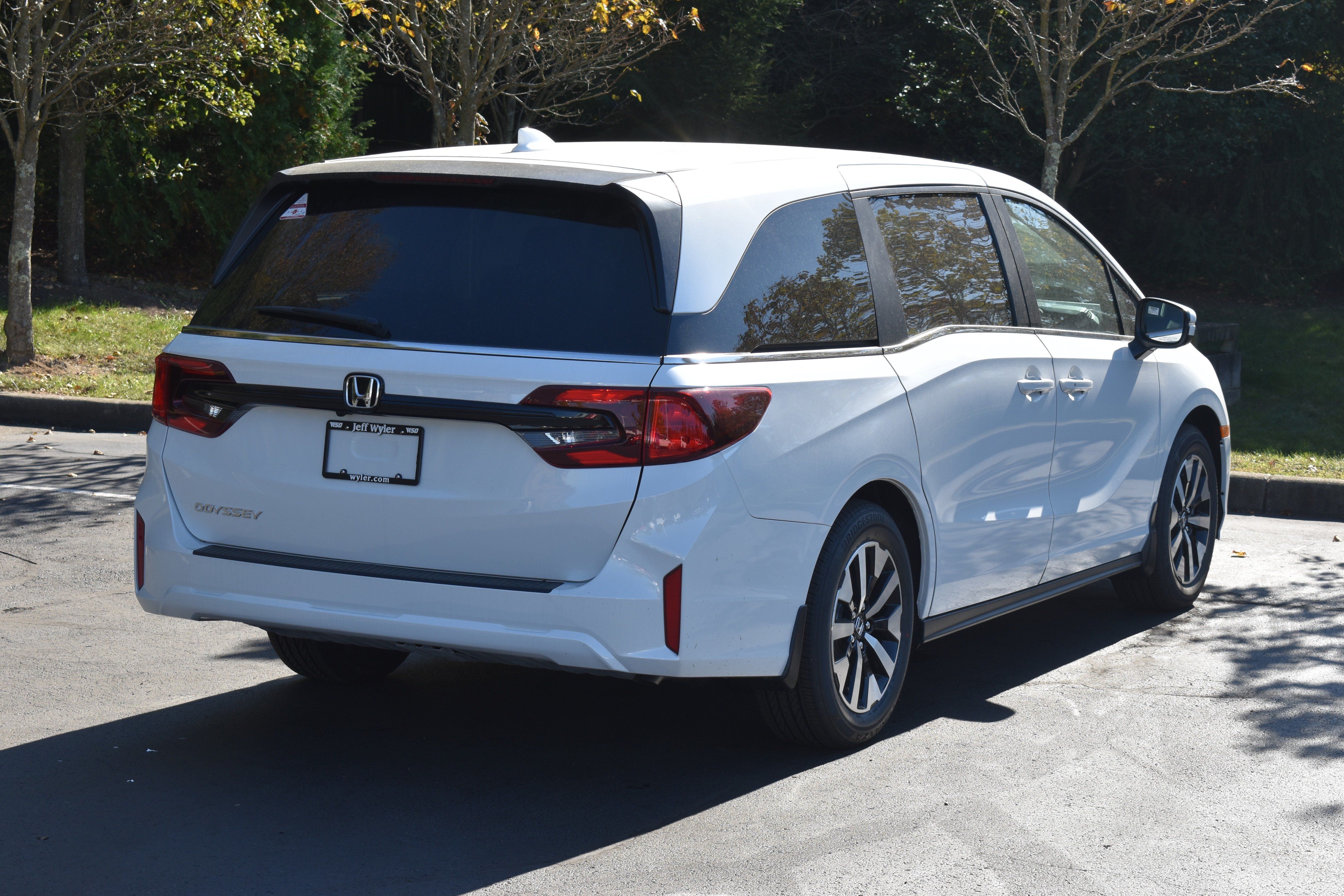 New 2027 Honda Odyssey EX-L image 5