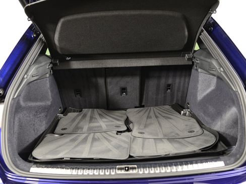 Certified 2025 Audi Q3 2.0T Premium w/ Convenience Package image 23