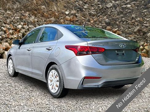 Used 2021 Hyundai Accent SE FWD image 10