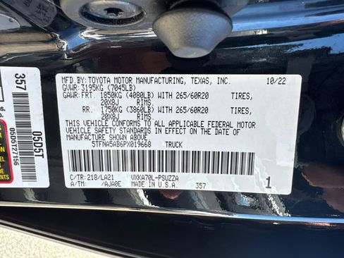 Used 2023 Toyota Tundra Platinum image 31