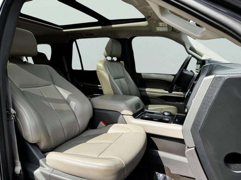 Used 2021 Ford Expedition XLT image 50