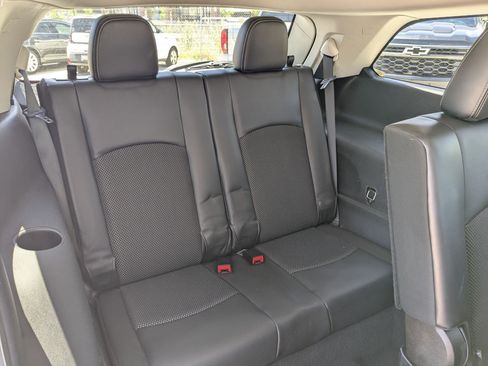 Used 2017 Dodge Journey Crossroad FWD image 25