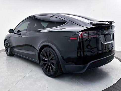 Used 2022 Tesla Model X image 13