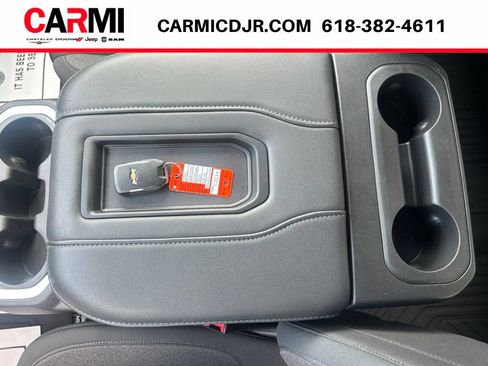 Used 2021 Chevrolet Silverado 1500 RST AWD/4WD image 33
