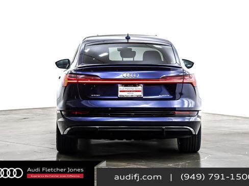 Used 2022 Audi e-tron Premium w/ Convenience Plus Package image 5