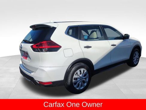 Used 2017 Nissan Rogue S image 6