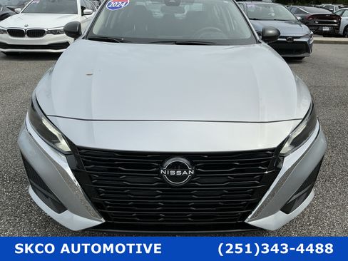 Used 2024 Nissan Altima 2.5 S FWD image 8