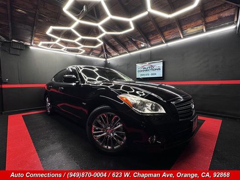 Used 2012 INFINITI M35 w/ Deluxe Touring Pkg image 1