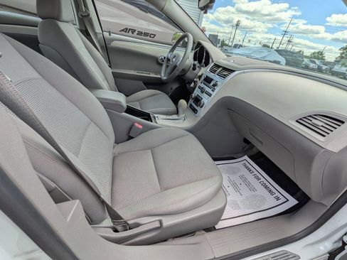 Used 2009 Chevrolet Malibu Hybrid FWD image 16