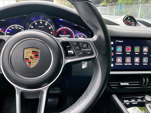 Certified 2022 Porsche Cayenne AWD/4WD image 24