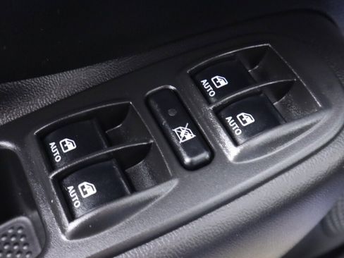 Used 2018 FIAT 500L Lounge image 29