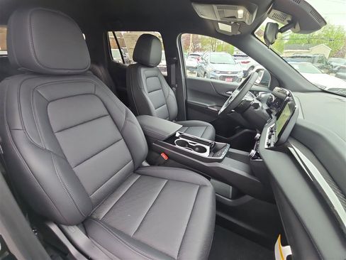 New 2025 Chevrolet Equinox LT w/ Convenience Package II image 27