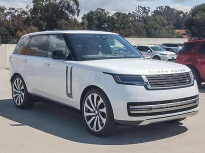 New 2025 Land Rover Range Rover SE