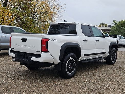 New 2025 Toyota Tacoma 4x4 Double Cab Hybrid image 2
