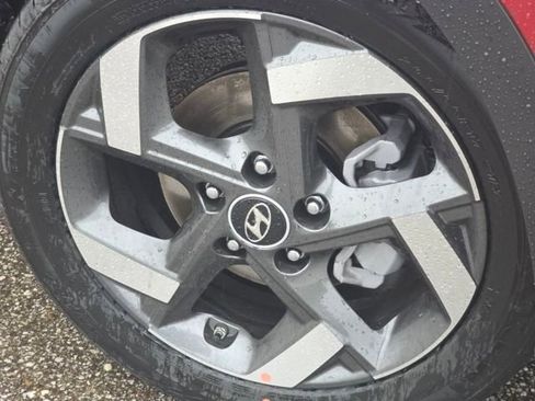 New 2026 Hyundai Venue SEL image 18