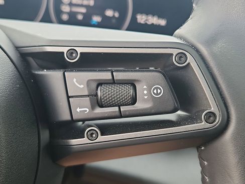 Certified 2025 Porsche Taycan image 22