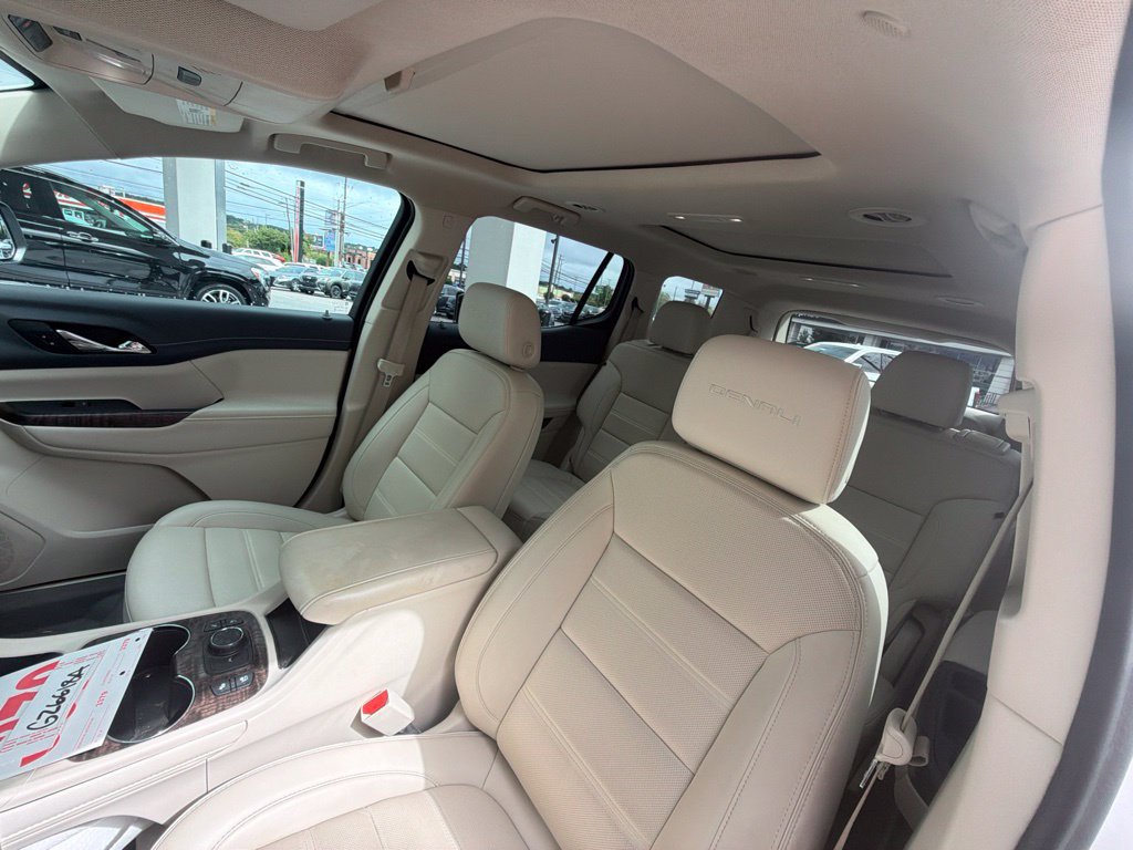 Certified 2023 GMC Acadia Denali w/ Denali Technology Package AWD/4WD image 5