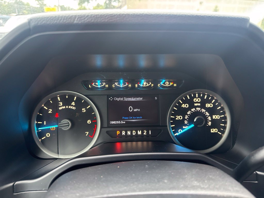 Used 2016 Ford F150 XLT w/ Equipment Group 302A Luxury AWD/4WD image 17