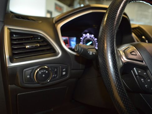 Used 2021 Ford Edge ST-Line AWD/4WD image 15