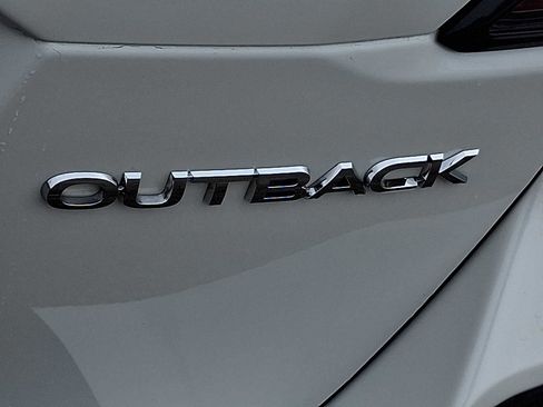 Used 2020 Subaru Outback Limited image 35