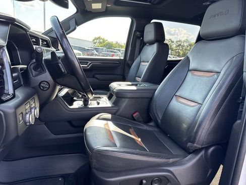 Used 2022 GMC Sierra 1500 AT4 w/ AT4 Premium Package image 9