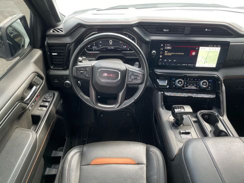 Used 2023 GMC Sierra 1500 AT4 w/ AT4 Premium Package AWD/4WD image 7