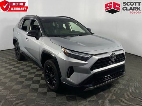 Used 2025 Toyota RAV4 XSE AWD/4WD image 1