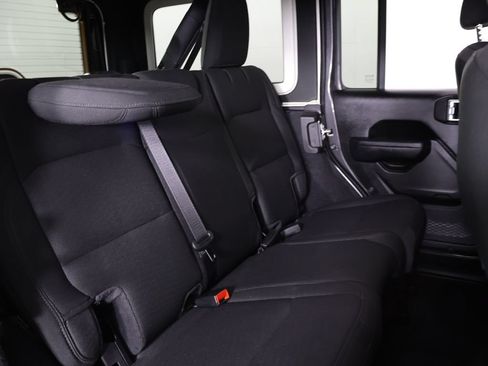 Used 2023 Jeep Wrangler Unlimited Sport AWD/4WD image 31