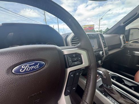 Used 2018 Ford F150 King Ranch w/ Equipment Group 601A Luxury AWD/4WD image 18
