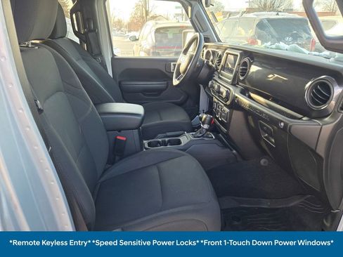 Used 2022 Jeep Wrangler Unlimited Sport image 11