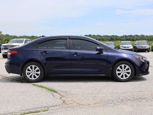 Used 2024 Toyota Corolla LE FWD image 7