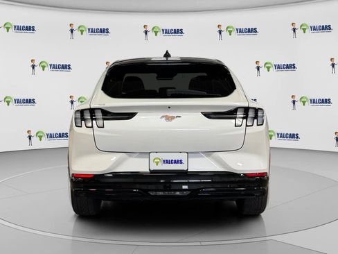 Used 2021 Ford Mustang Mach-E Premium image 4