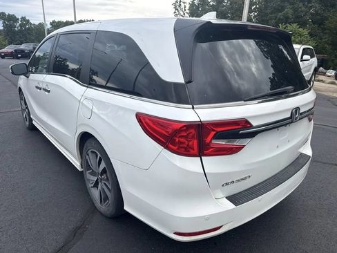 Used 2022 Honda Odyssey Touring image 2