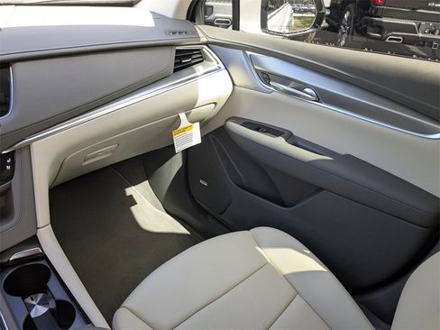 New 2025 Cadillac XT5 Premium Luxury w/ Technology Package image 20